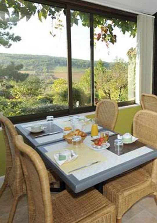Le Compostelle Hotel Vezelay Bagian luar foto