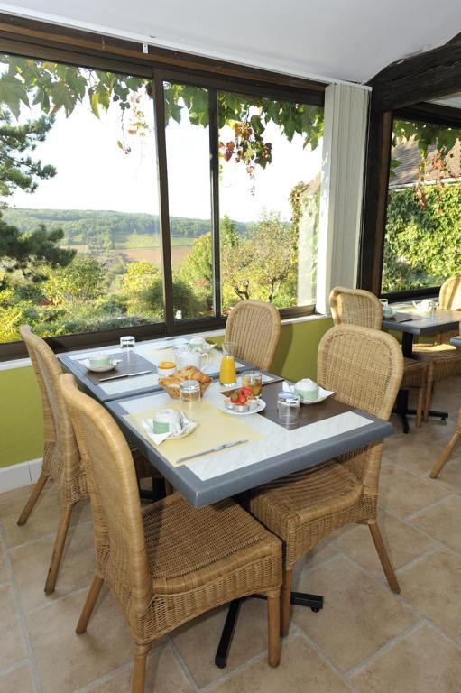 Le Compostelle Hotel Vezelay Bagian luar foto