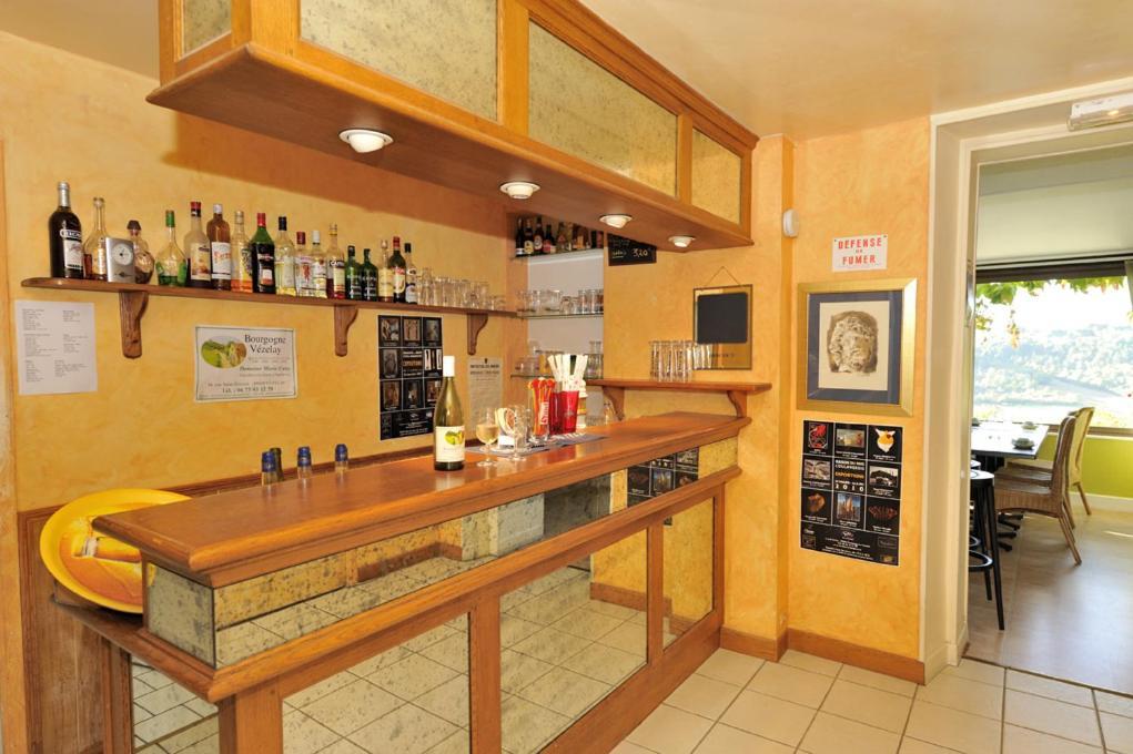 Le Compostelle Hotel Vezelay Bagian luar foto