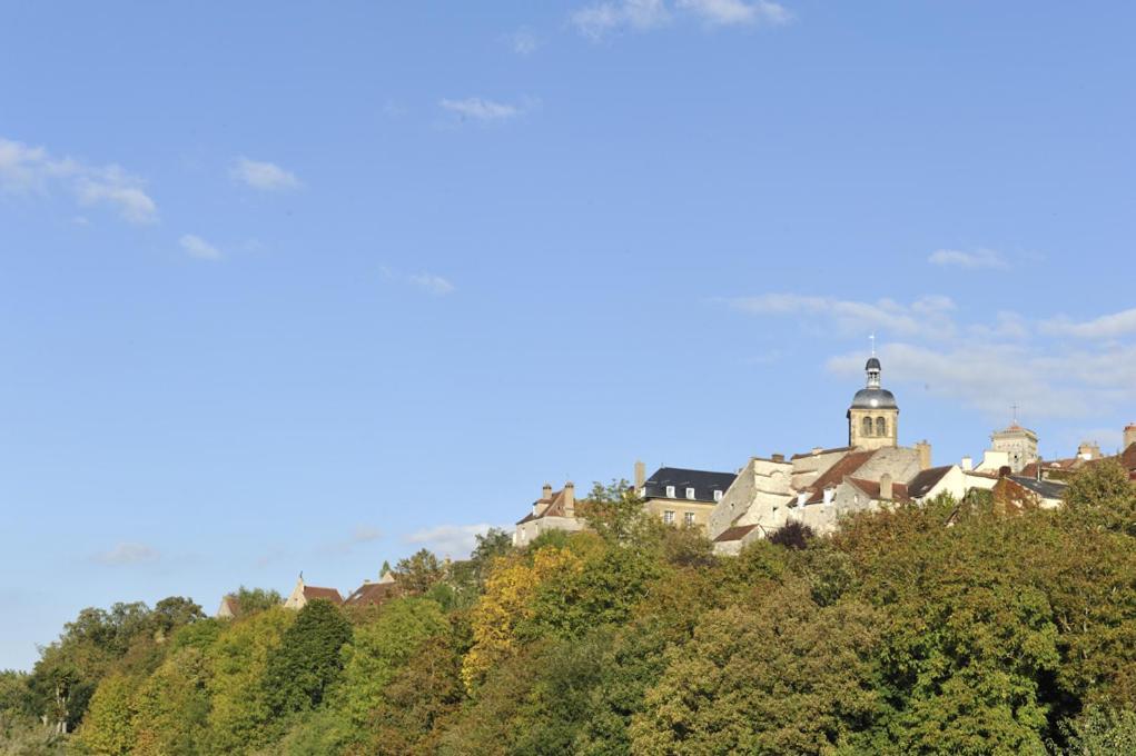 Le Compostelle Hotel Vezelay Bagian luar foto